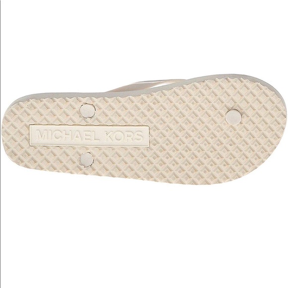 Micheal Kors Jet Set Mk Metallic Rubber Flip Flops - Picture 5 of 7